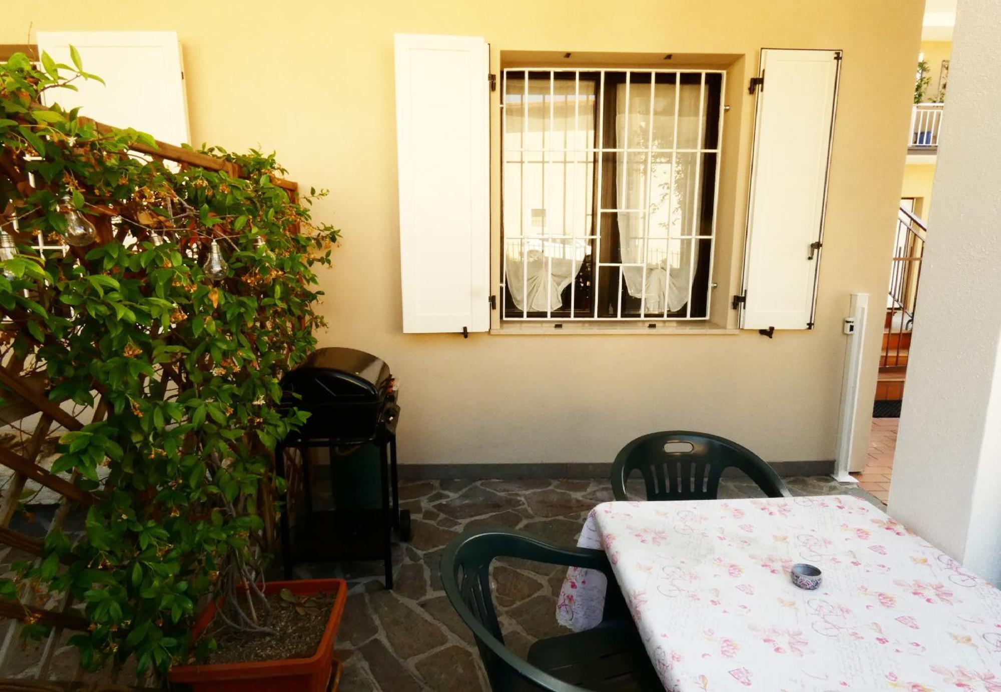 פולפנצה דל גארדה Casa Vacanze Sabrina מראה חיצוני תמונה